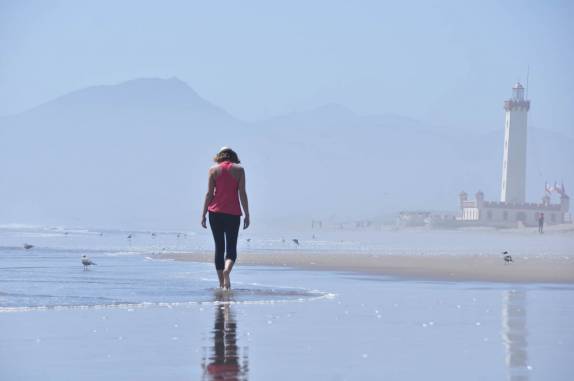 Caminhando na praia de La Serena, no Chile